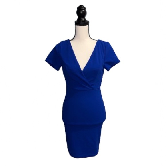 Lulus Dresses & Skirts - ~Lulu's Blue Backless Bodycon Dress with Cap Sleeves